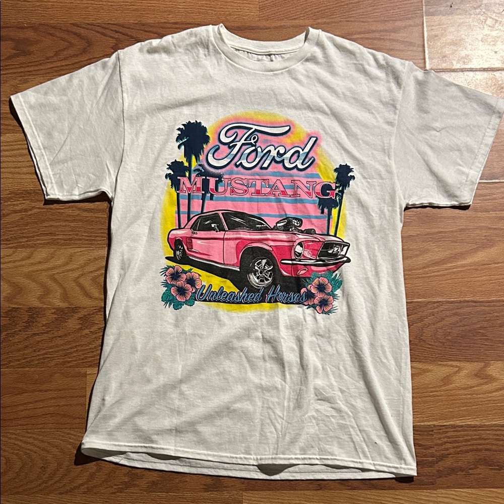 Ford Mustang Graphic Men's Cream T-Shirt